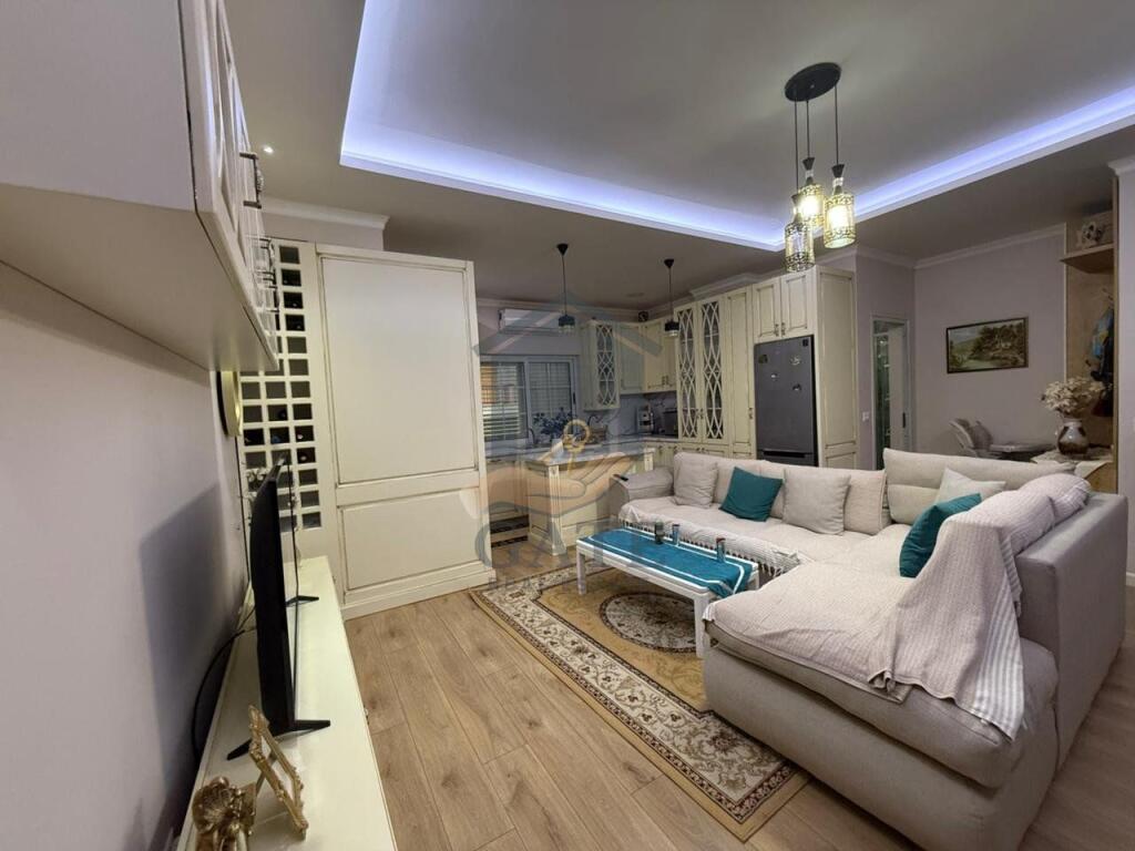 Shitet Apartament 1+1 i Investuar, 73 m² – Plazh Iliria