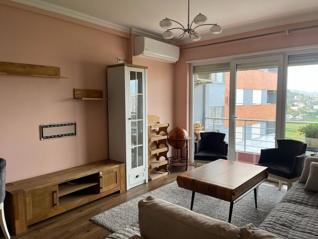 Appartamento 2+1 arredato in vendita presso "bar Return" ad Astir