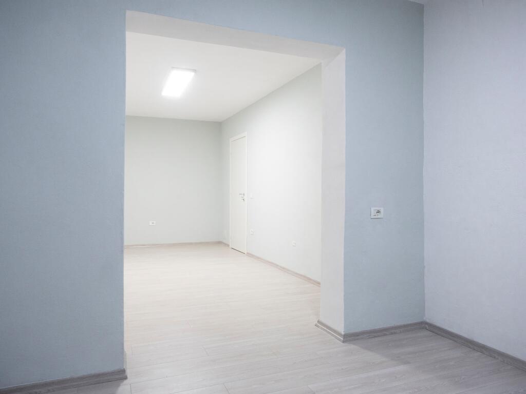 Jepet me qera apartamenti 2+1+2 te Sheshi Willson