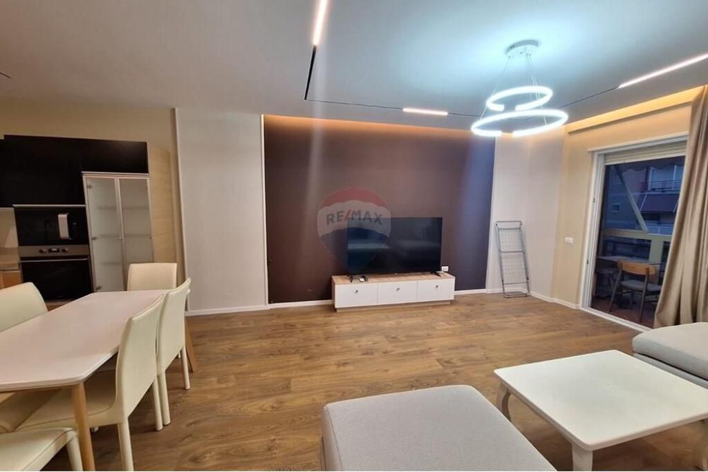 Apartament 2+1+ post parkimi me qera Don Bosko