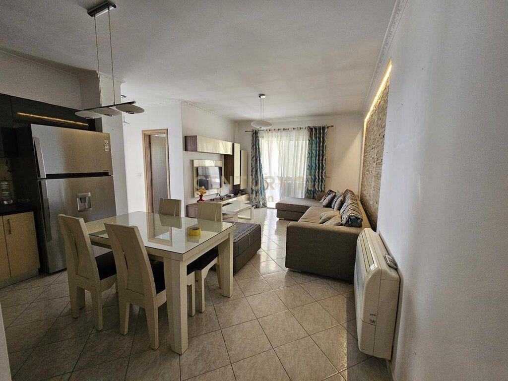 VENDESI APPARTAMENTO 2+1, A FRESK! 140.000 € Sup. Totale  100m2