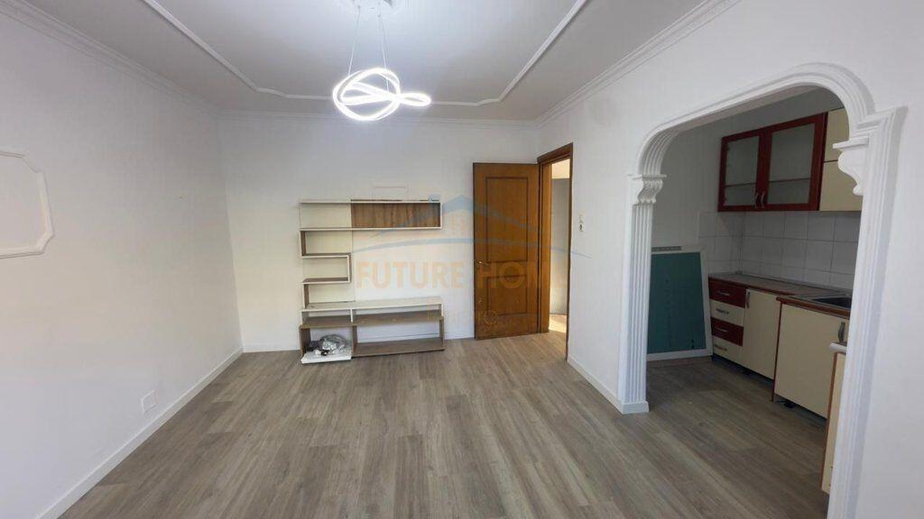 Shitet Apartament 1+1, Rruga Irfan Tomini