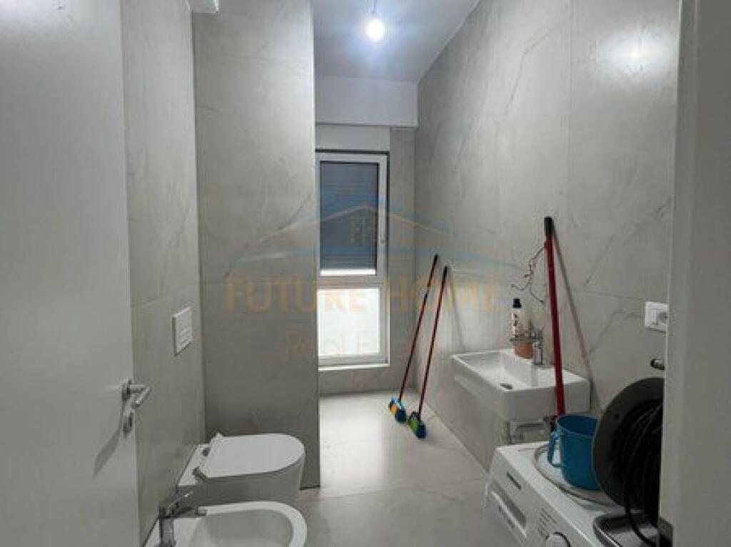 Qera, Apartament 2+1+Post Parkimi, Fresku, Tirane.