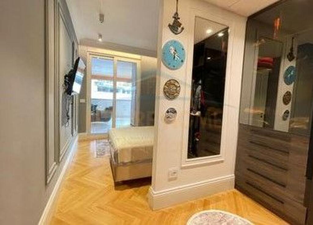 For sale, Apartment 2+1, Botanical Garden, Tirana
