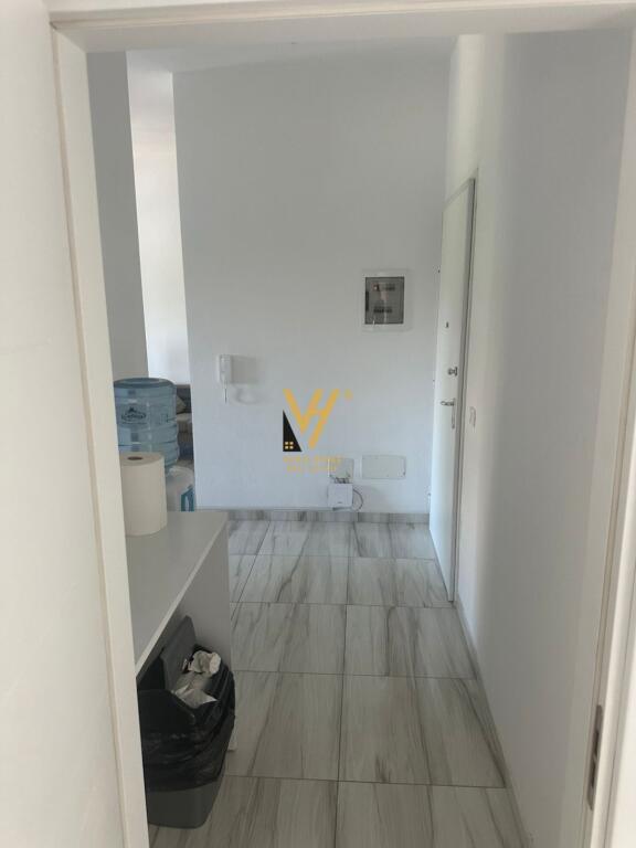 JEPET ZYRE 134 M2 ME QIRA TE ALI DEMI 650 EURO
