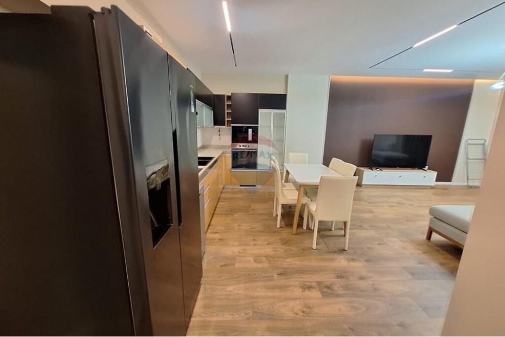 Apartament 2+1+ post parkimi me qera Don Bosko