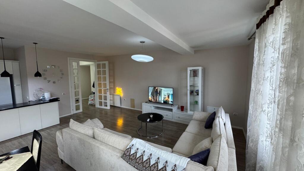 Rent, Penthouse 2+1+veranda, Fresk!
