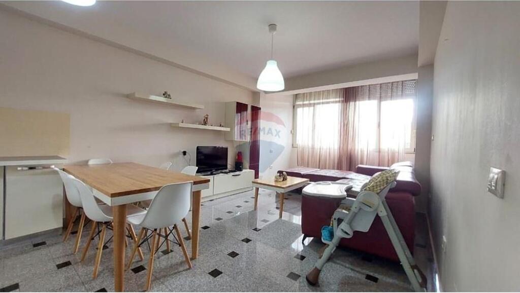 Apartament 2+1 me Qera, Irfan Tomini