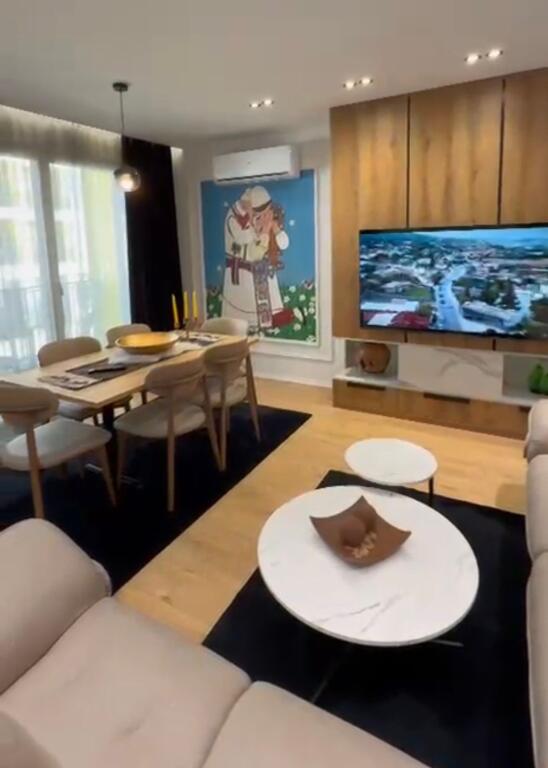 For rent 2+1+2 Univers City