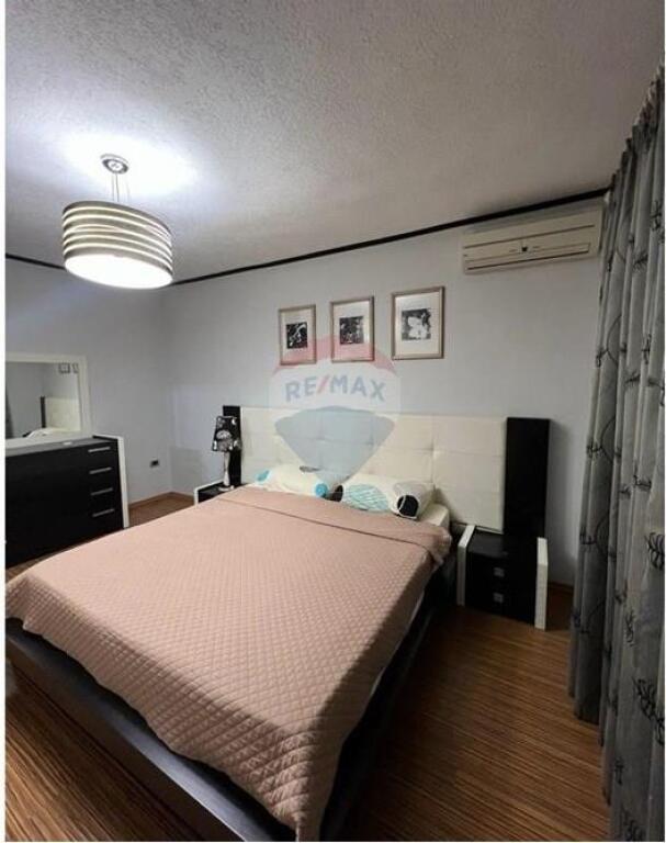 Apartment 1+1 for Rent Bllok, Tirana