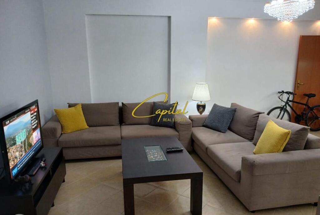 APARTAMENT ME QERA 2+1 FRESKU 520 EURO