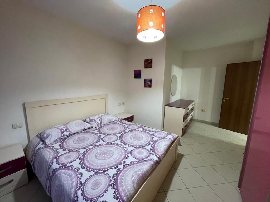 Apartament 1+1 tek St Trenit!