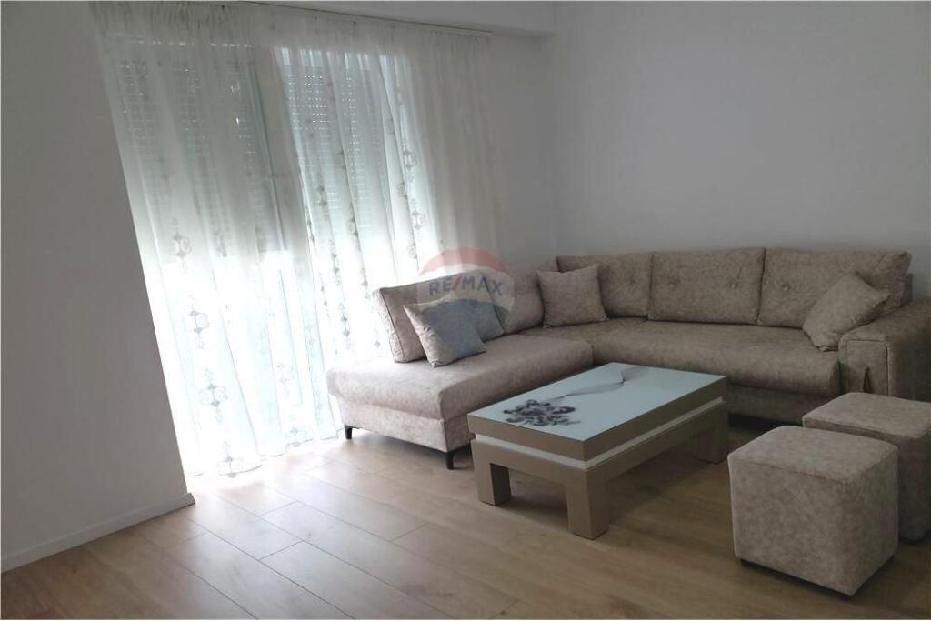 APARTAMENT ME QIRA 1+1