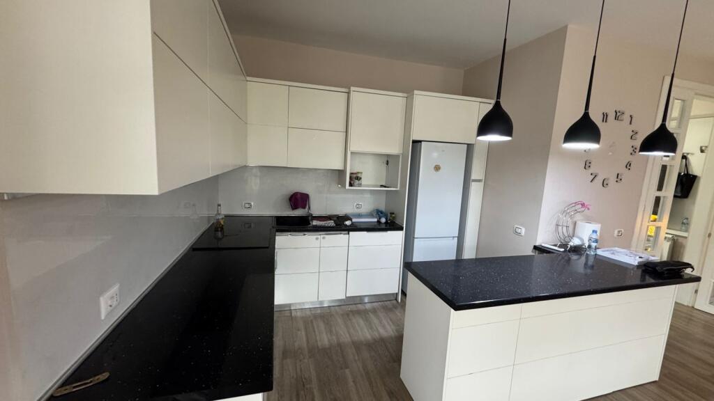 Rent, Penthouse 2+1+veranda, Fresk!
