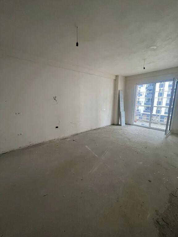 Shitet, Apartament 2+1, Paskuqan, Tirane.