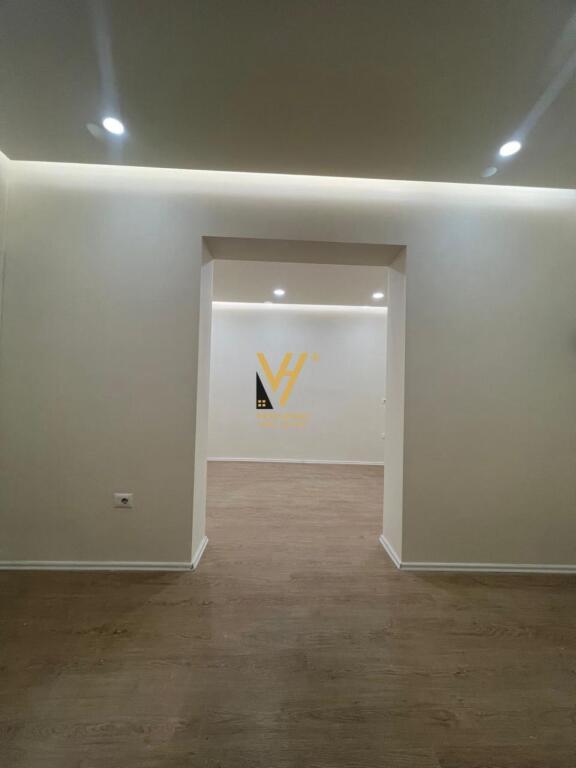 SHOP FOR RENT 35 M2 AT KOMUNA E PARISIT 65,000 LEKE