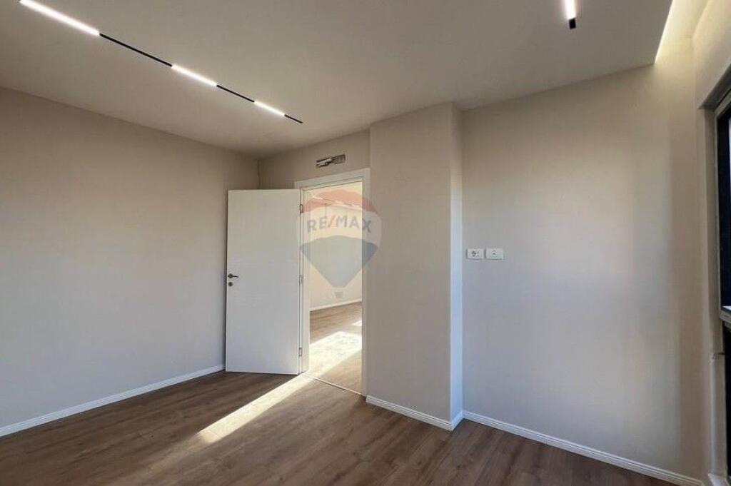 APPARTAMENTO 2+1 IN VENDITA VICINO ALLA SCUOLA ROSSA ID: 530261056-221