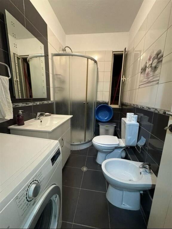 📍 TIRANA – Via Ferit Xhajko 🏡 AFFITTASI – 2+1 LUSSUOSO