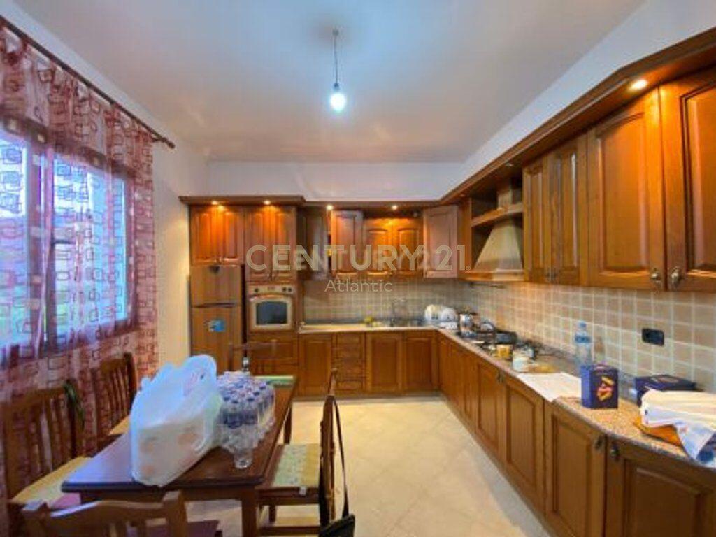 PRIVATE HOUSE FOR SALE IN RRETH~SHIJAK!
