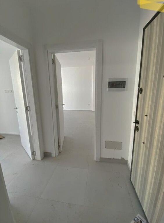 For sale, Apartment 1+1 – Qemal Stafa Street, New Bazaar