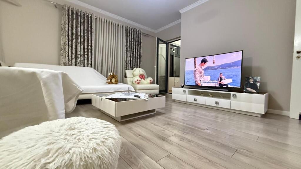 2+1 apartment for sale near the Train Station!