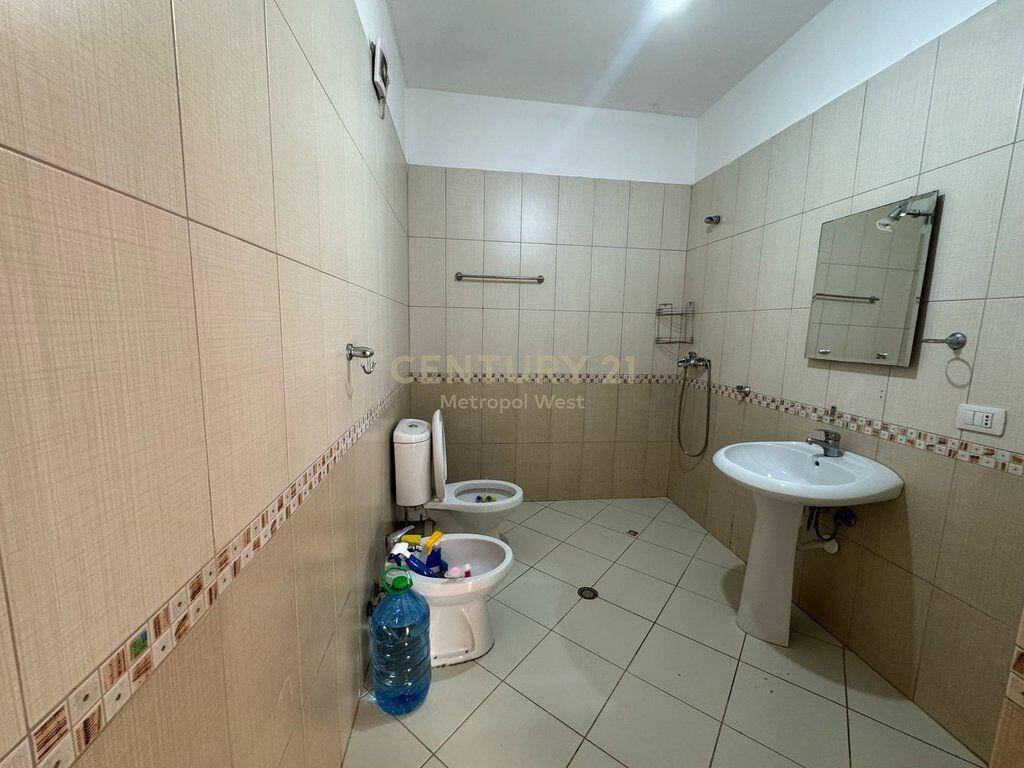 Apartament 1+1 me qera te Ish Tregu Elektrik!
