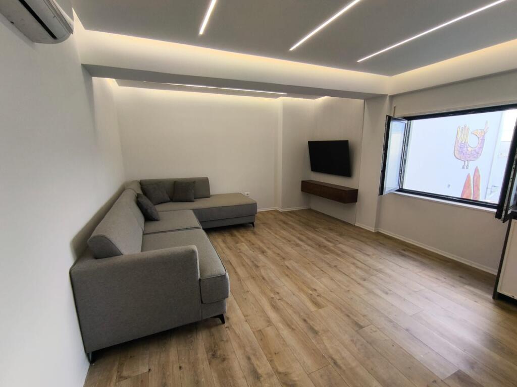 Shitet Apartament 1+1 Kodra e diellit 1