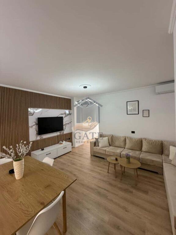 Affittasi appartamento 2+1 con veranda – 2° piano, con ascensore, vista mare – Spiaggia, vicino al ponte di Dajlan.