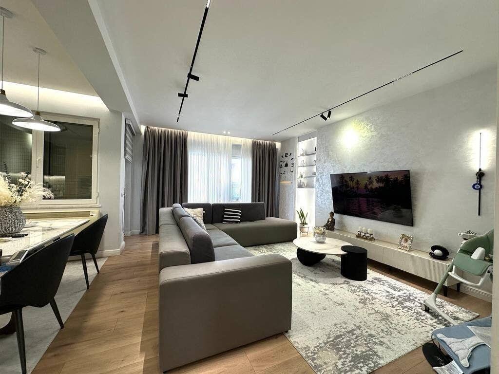 Shitet apartment 3+1+2 Tek Kodra Djellit!
