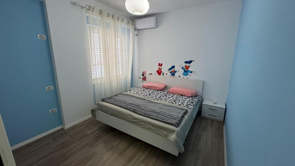 Rent, Penthouse 2+1+veranda, Fresk!
