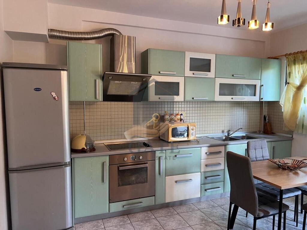 📌 SHITET APARTAMENT 1+1 – GOLEM.