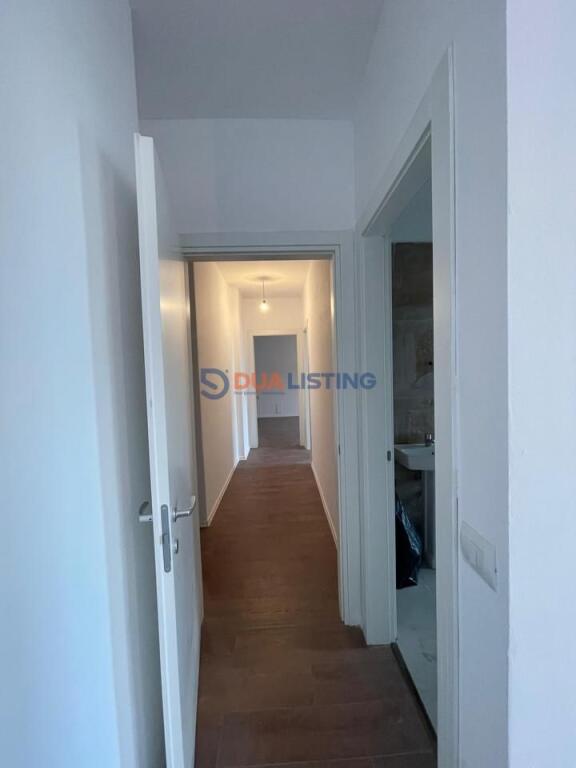 Office space for rent in the Pazar i Ri area!