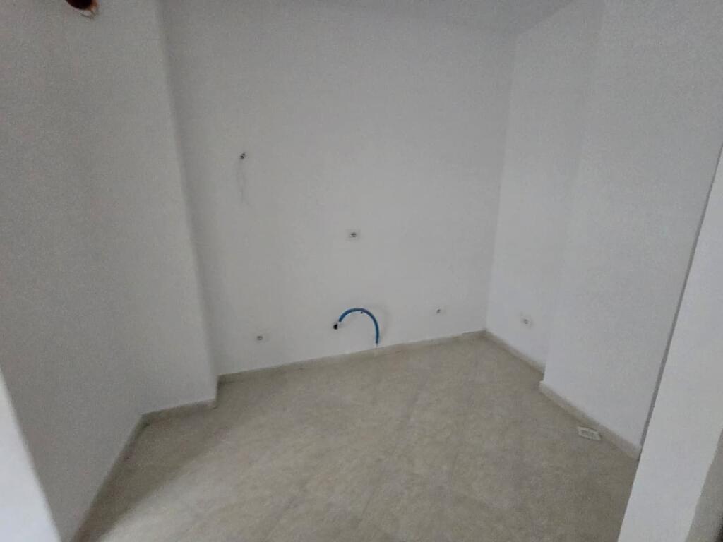 Apartment 2+1+2Blk for sale in Fresk