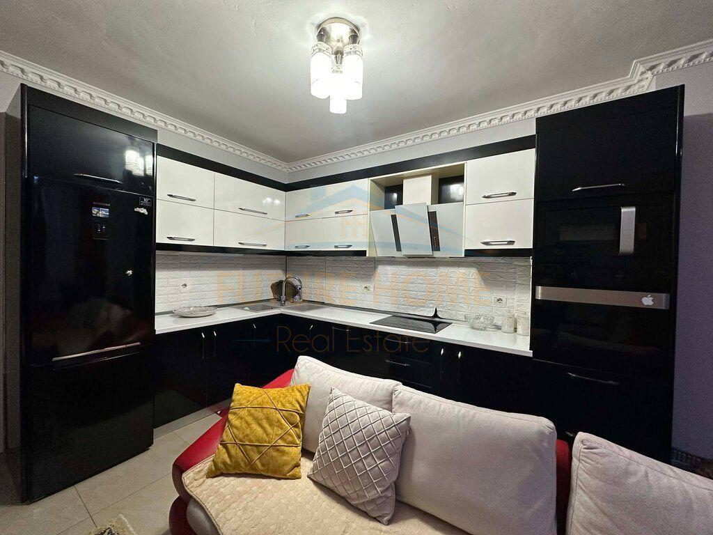 Qera , Apartament 2+1,Astir
