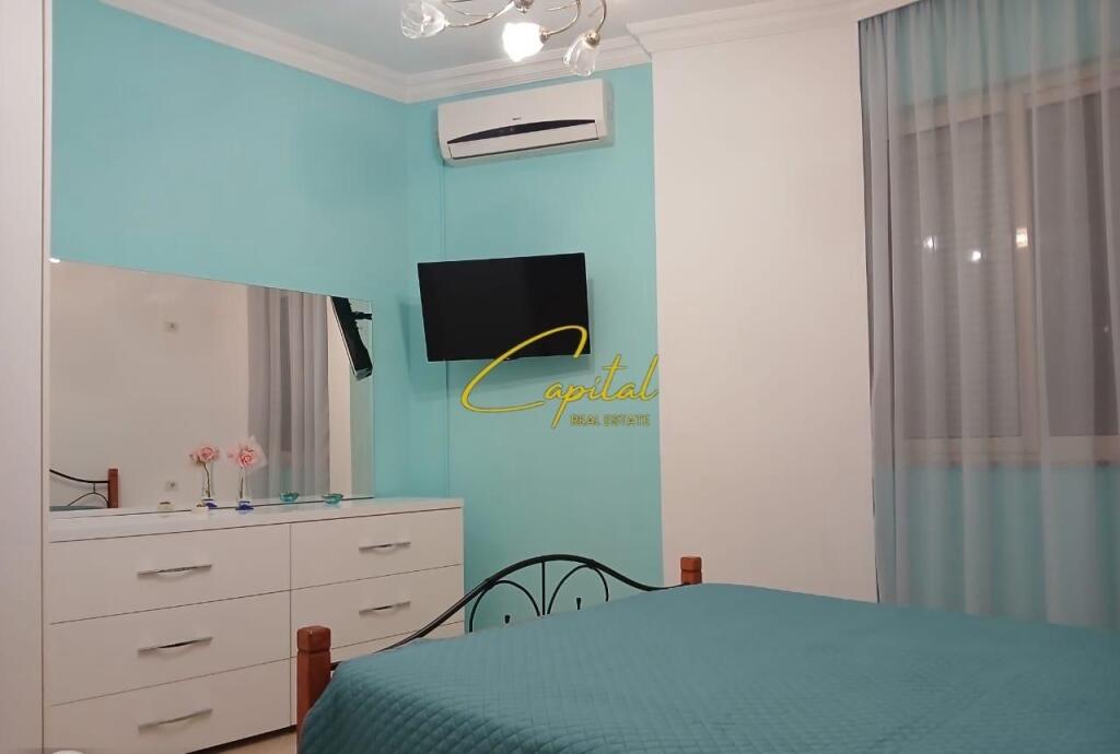APARTAMENT ME QERA 2+1 FRESKU 520 EURO