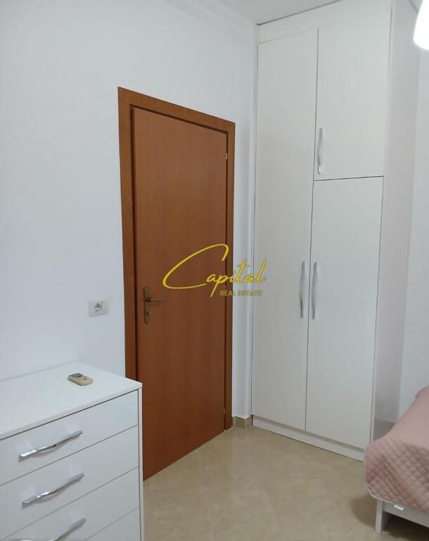 APARTAMENT ME QERA 2+1 FRESKU 520 EURO