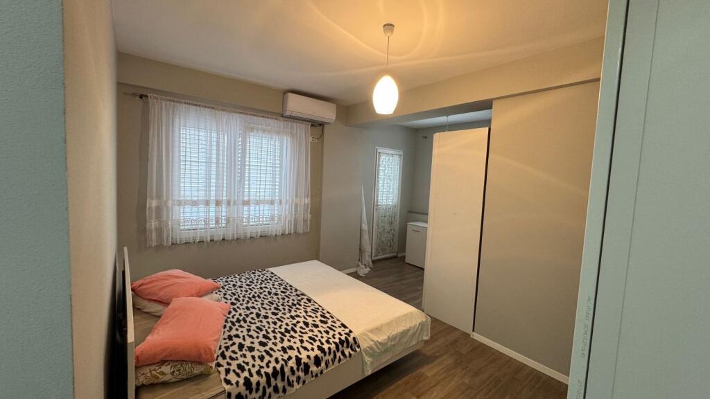 Rent, Penthouse 2+1+veranda, Fresk!
