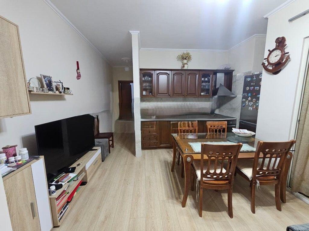 Kompleksi Vizion Plus, Jepet Me Qira 2+1 i Pershtatur + Post Parkimi I Perfshire!! 750 € /Muaj