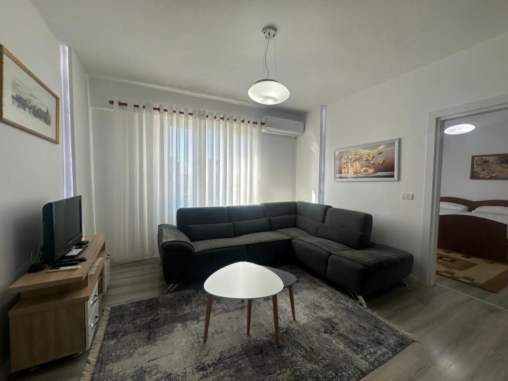 Apartment 2+1+2 (parking spaces) Astir!