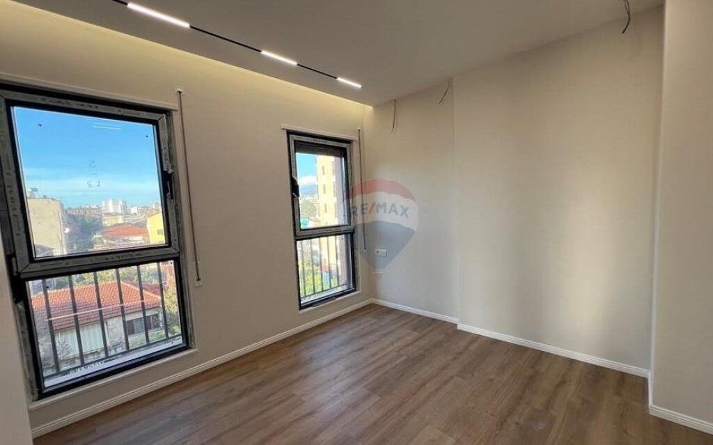APPARTAMENTO 2+1 IN VENDITA VICINO ALLA SCUOLA ROSSA ID: 530261056-221