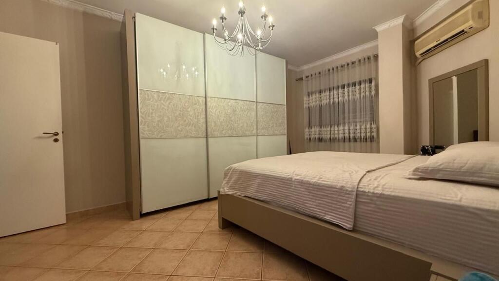 2+1 apartment for sale near the Train Station!