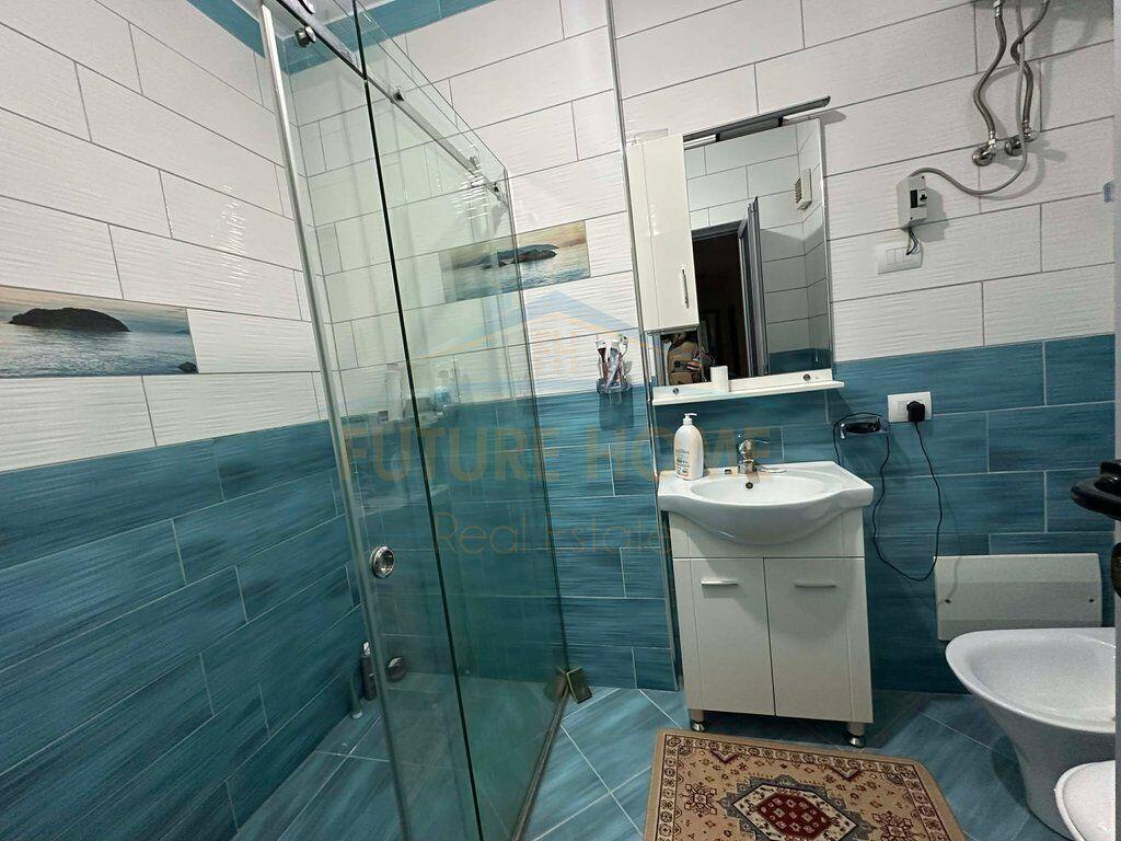 Qera , Apartament 2+1,Astir