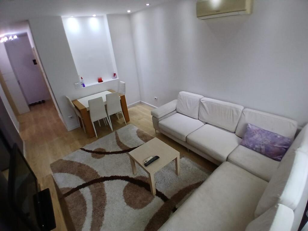 2+1, furnished in Ali Dem near the women's prison, 550 euros