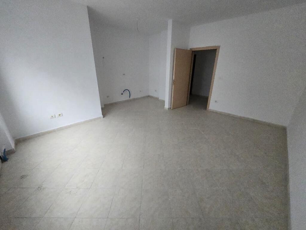 Apartment 2+1+2Blk for sale in Fresk