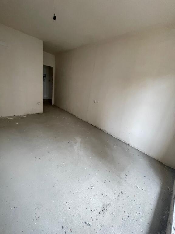 Shitet, Apartament 2+1, Paskuqan, Tirane.