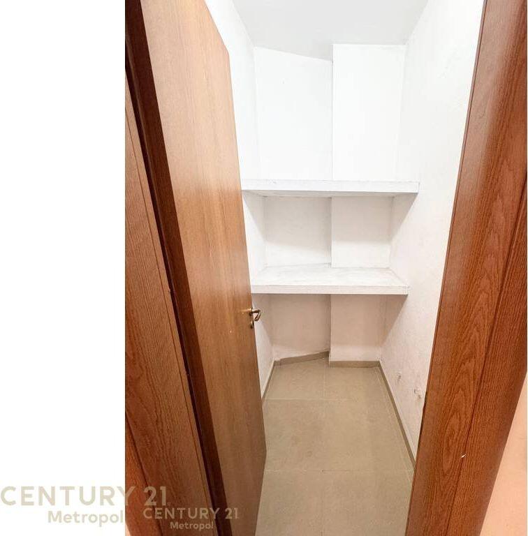 Commercial Space 85 m² for Rent – Avni Rustemi Square / New Bazaar
