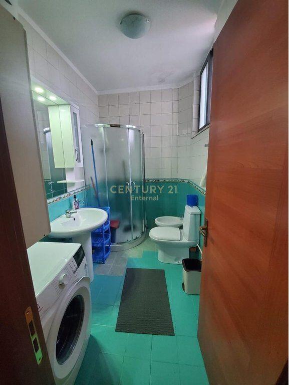 Appartamento 2+1 in affitto in Via Qemal Stafa 550 € /Mese