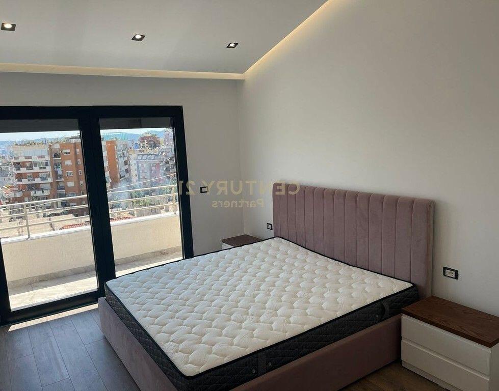 Apartament 2+1+2 me qira në Fresk – Kati i fundit papafingo .