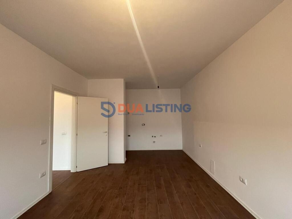 Office space for rent in the Pazar i Ri area!