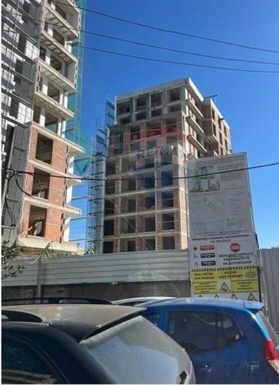 Monolocali - In Vendita - Via Teodor Keko, Tirana(ID: 530261070-200)